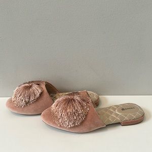 Birdies The Songbird Mule
Pom Pom Blush Pink Shoes Slippers Velvet